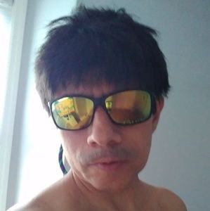 Meet your Posher, Leo